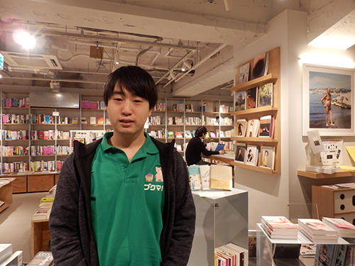 Labitが渋谷で運営する複合書店「BOOK LAB TOKYO」と鶴田浩之CEO