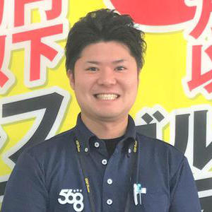 黒岩隼士 店長