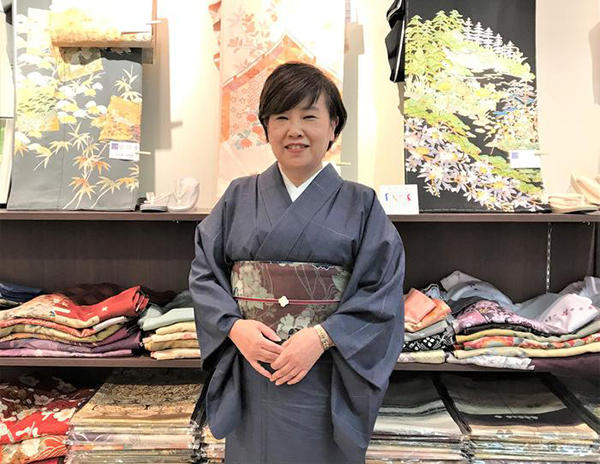 新田洋子 店長