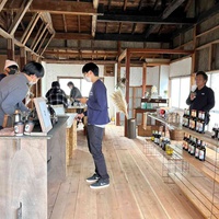 共栄産業、印刷会社が古本カフェを運営